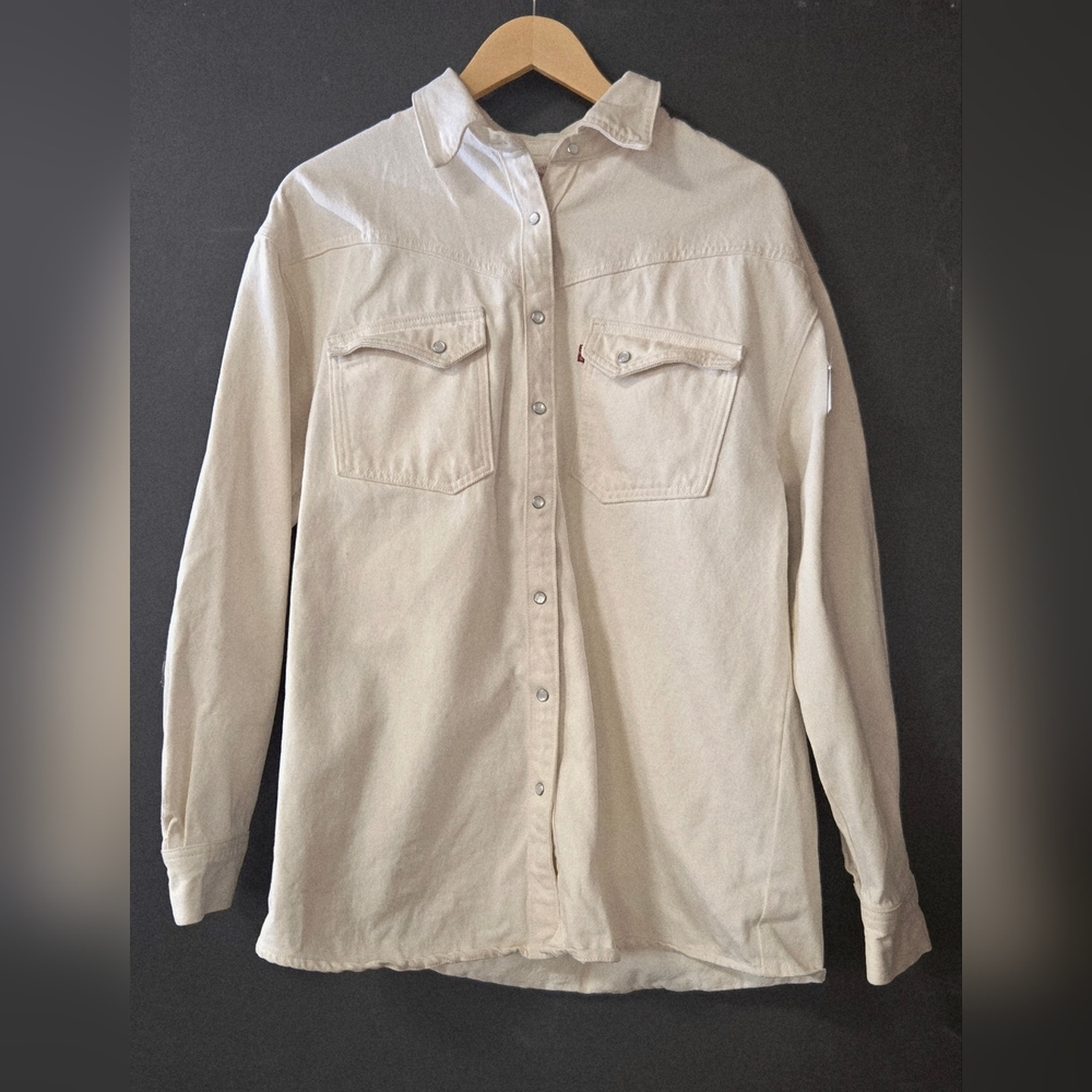 Levi's Beige Casual Button-Down Shirt